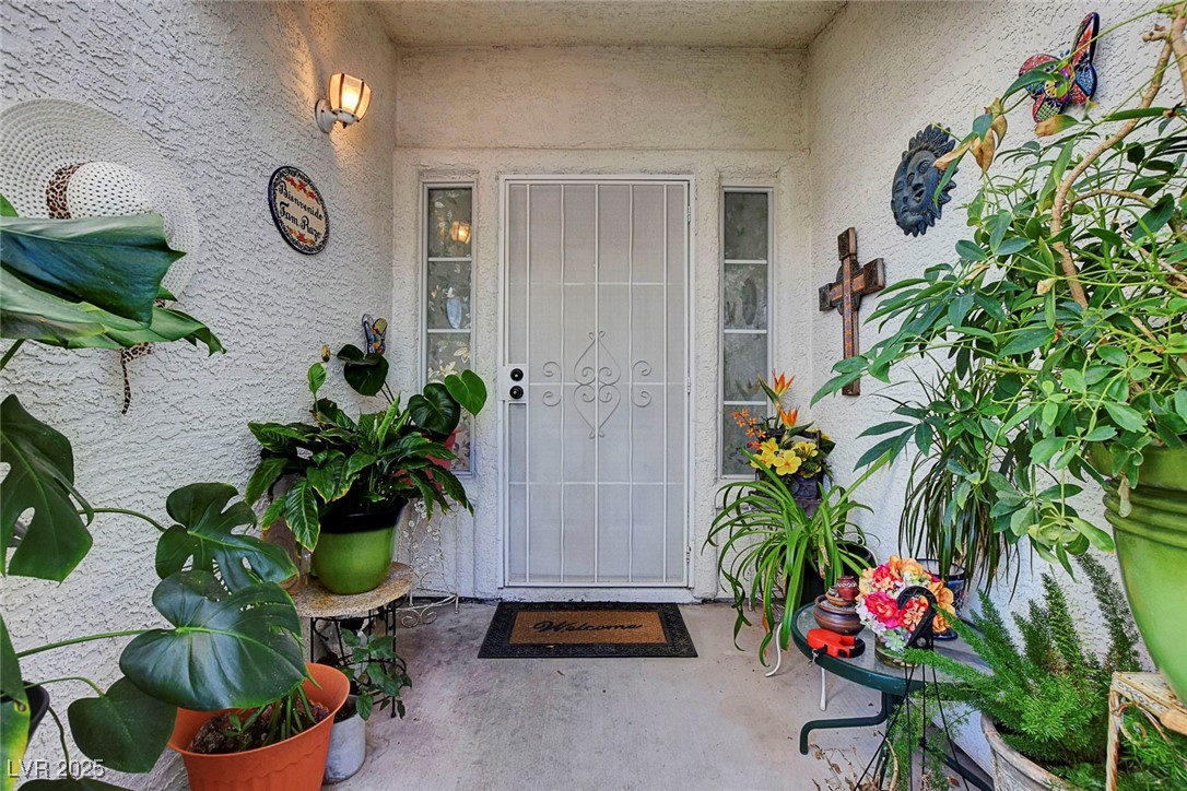 3913 Cutting Horse Avenue, North Las Vegas, Nevada image 3