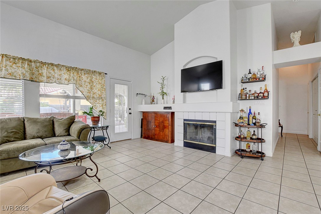 3913 Cutting Horse Avenue, North Las Vegas, Nevada image 6