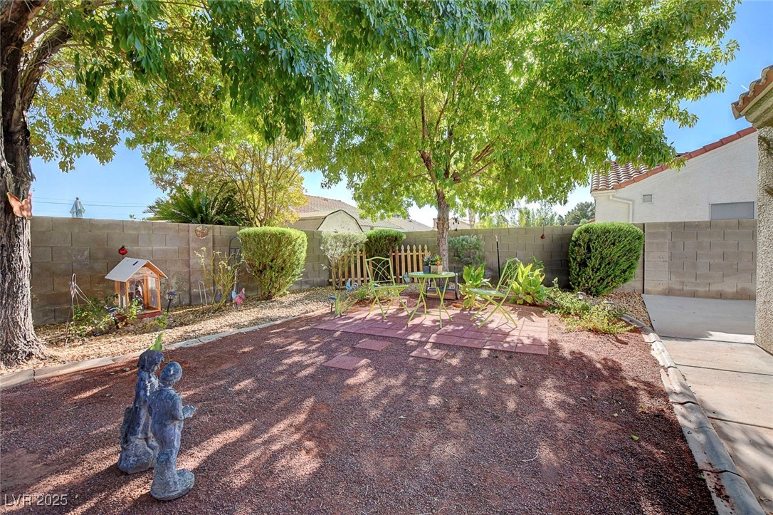 3913 Cutting Horse Avenue, North Las Vegas, Nevada image 25
