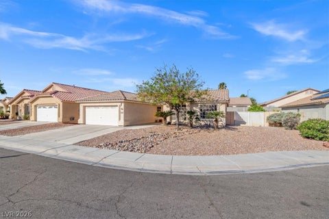 Homes For Sale - 3535 Barrel Bronco Court<br/> North Las Vegas, NV 89032