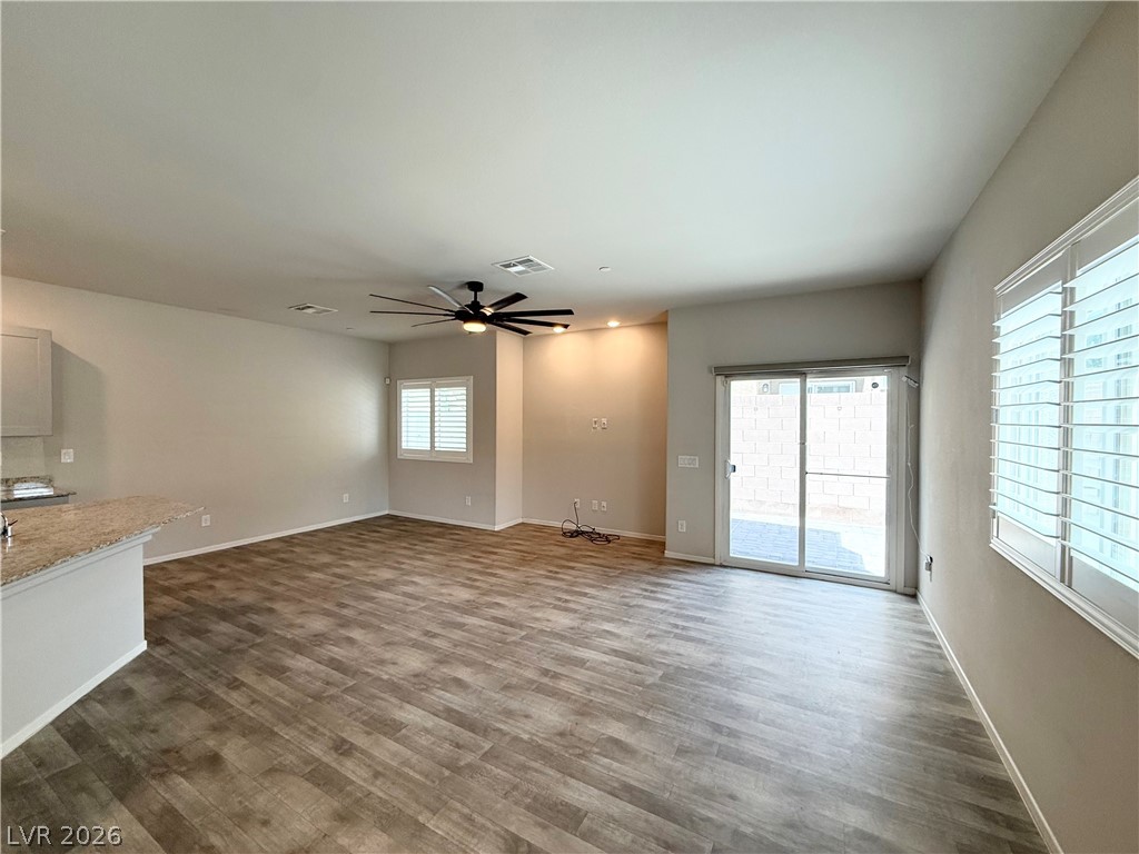 4640 Fuchsia Nights Avenue 103
