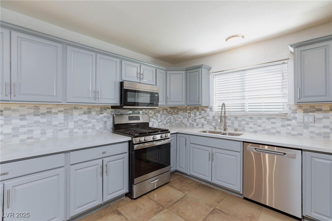 Properties 4 1700 Ivanhoe Way