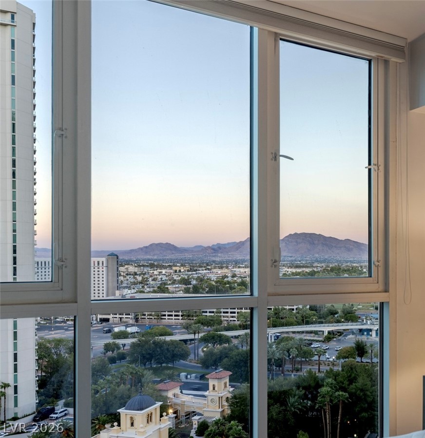 2877 Paradise Road 1701