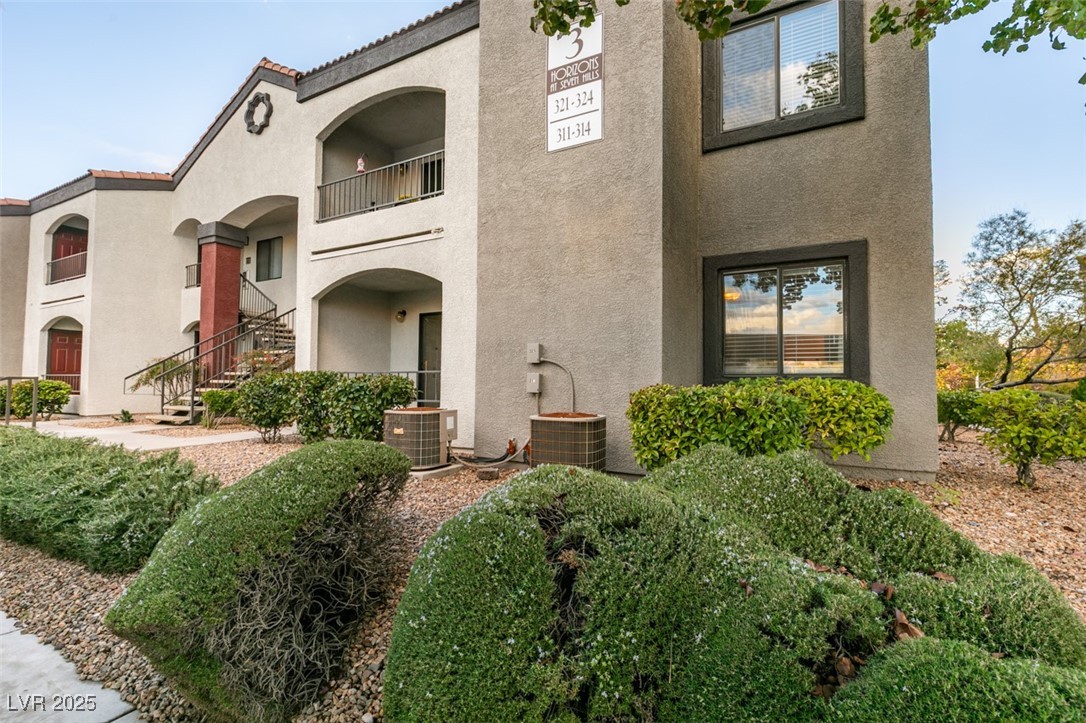 950 Seven Hills Drive 311