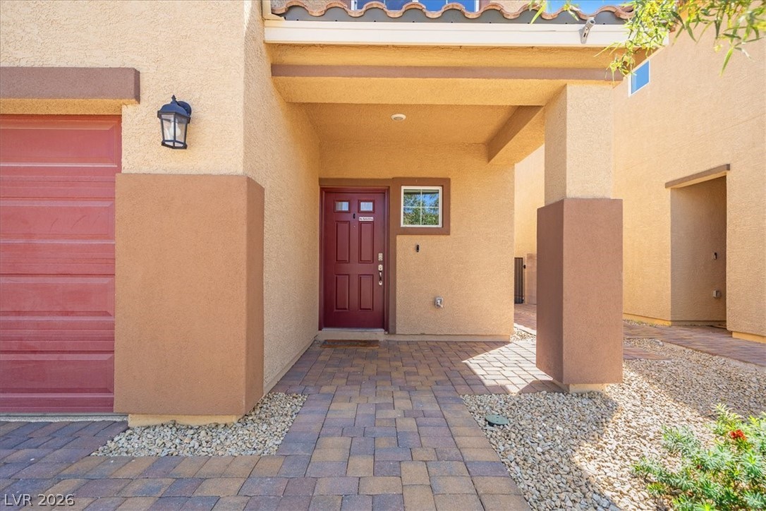 3835 Berenices Avenue