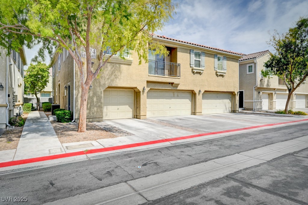 3924 Lazy Pine Street 101