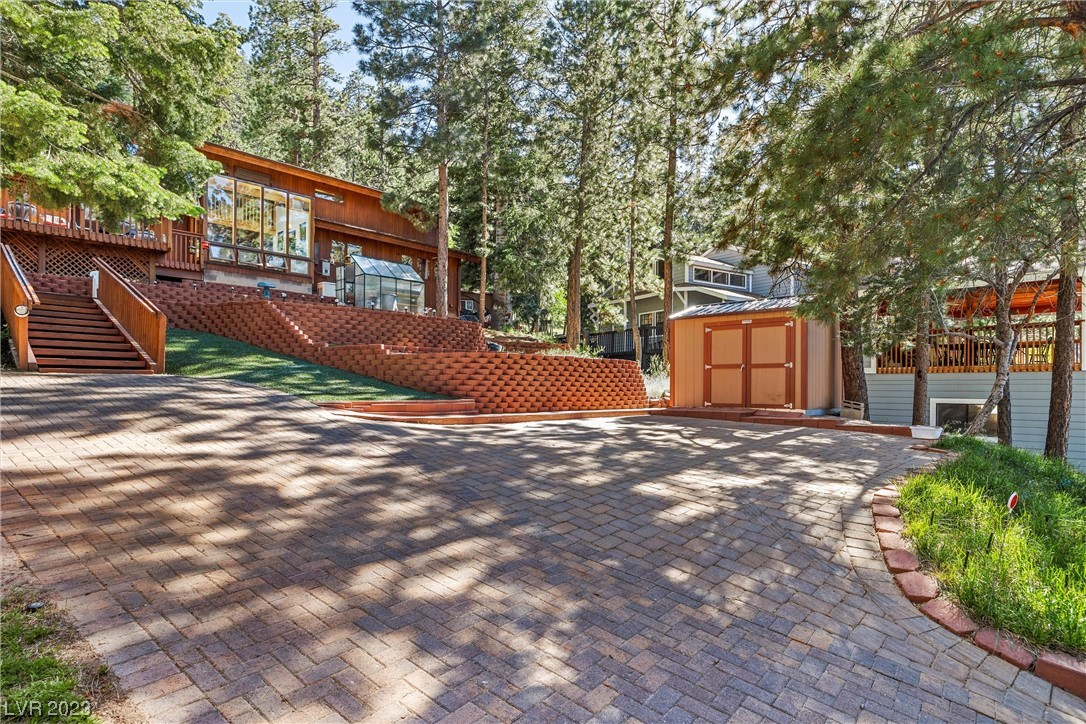 4095 Tyrol Way
