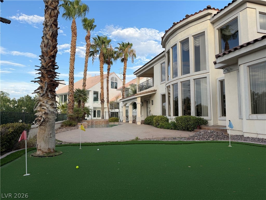 8604 Titleist Circle