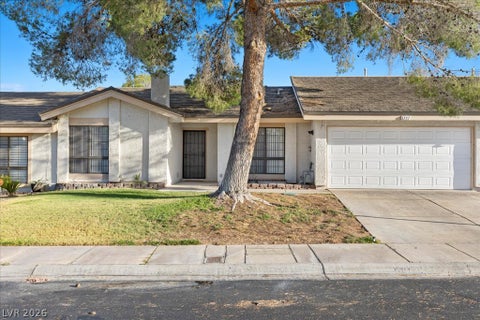Townhouse For Sale - 5717 Pearldrop Avenue<br/> Las Vegas, NV 89107