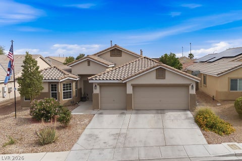 Homes For Sale - 117 Elks Peak Avenue<br/> Clark County, North Las Vegas, NV 89084