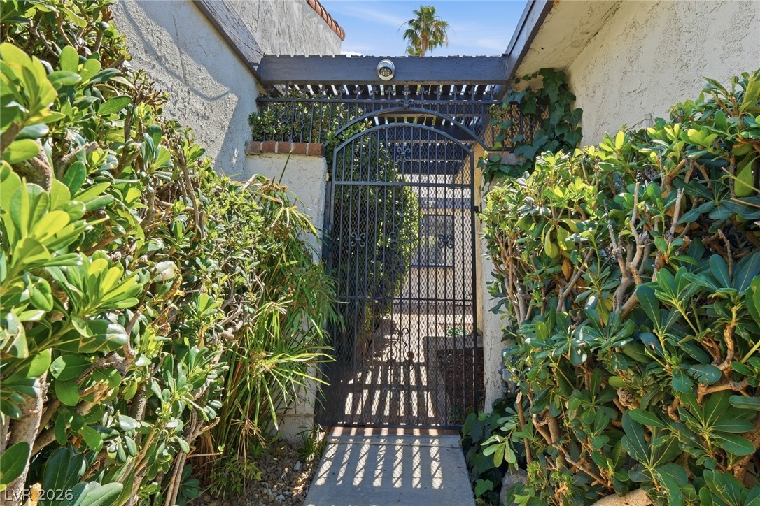 3432 Pino Circle