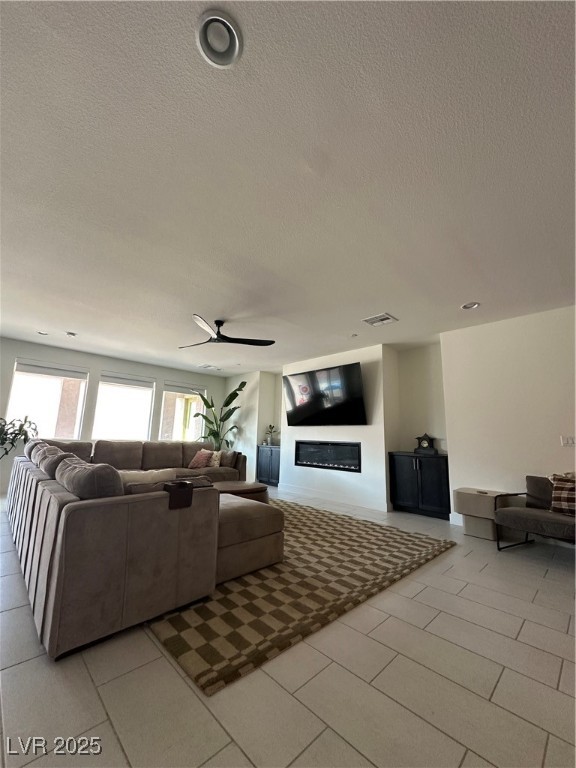 211 E Kimberly Drive, Henderson, Nevada image 3