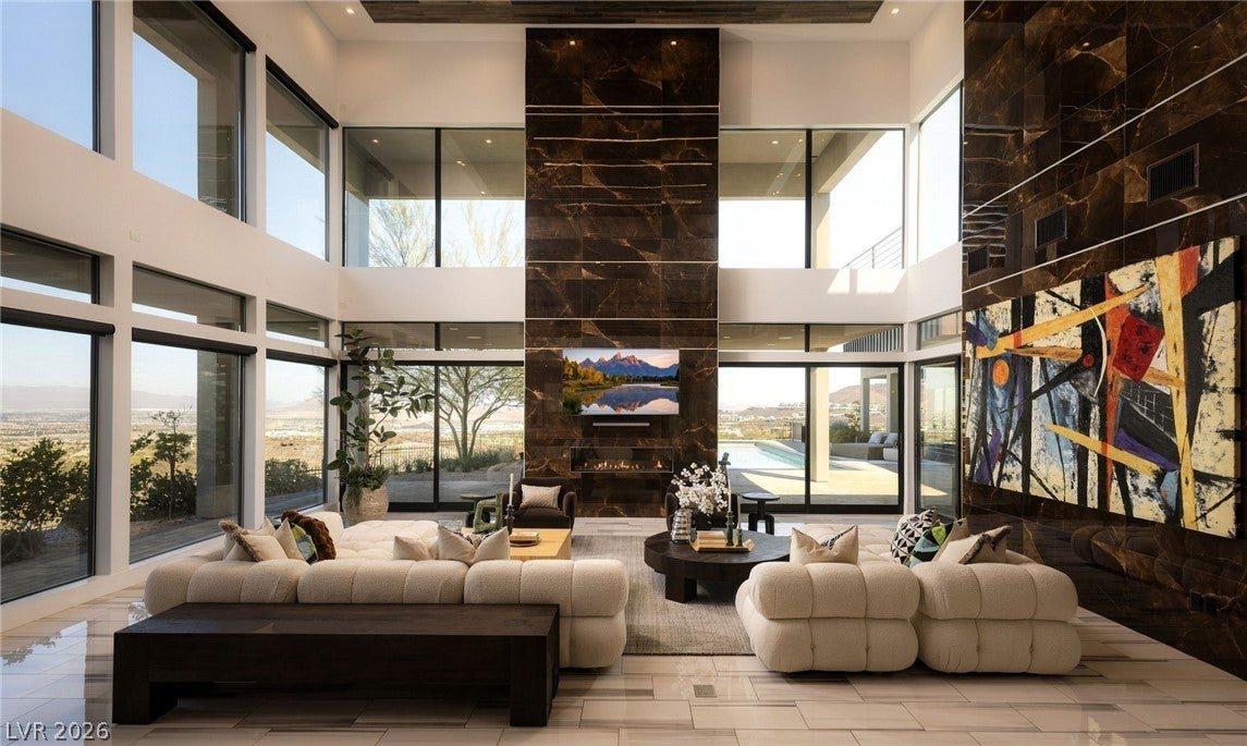 629 Dragon Peak Drive