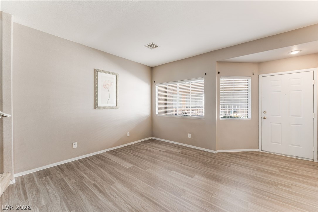 1341 Dusty Creek Street