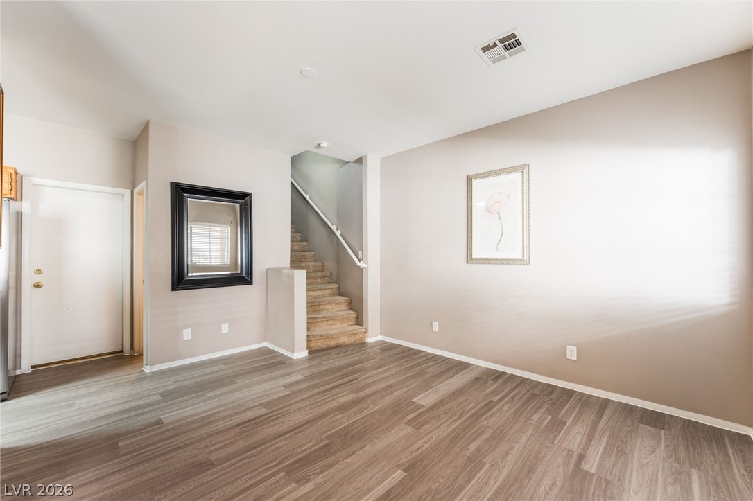 1341 Dusty Creek Street