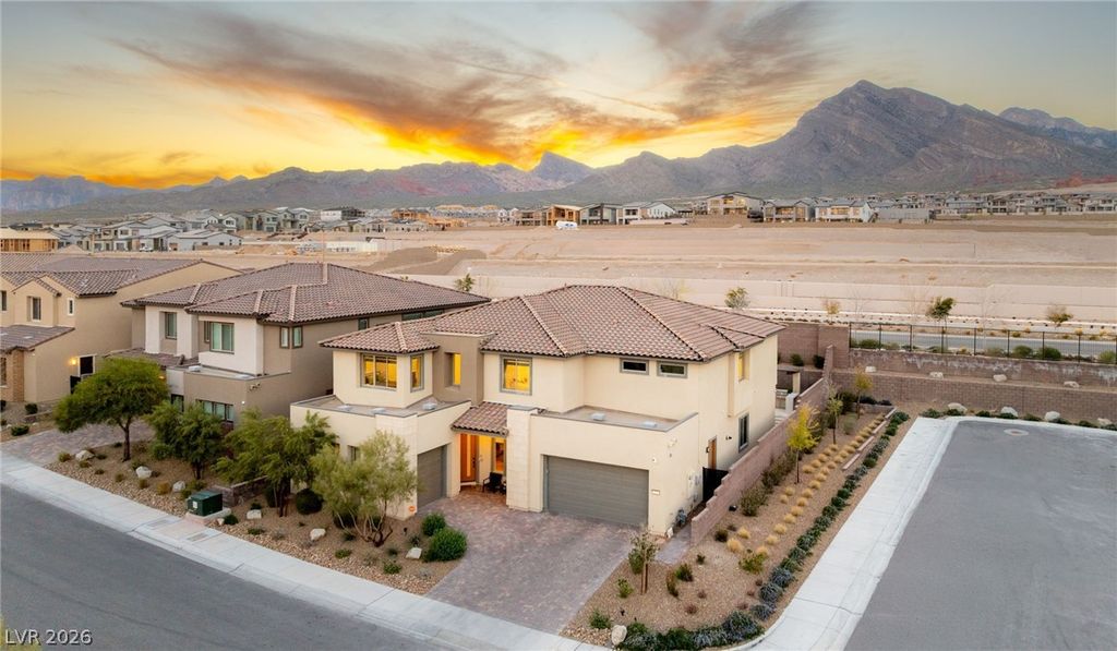 Photo of 237 Wilson Ridge Street, Las Vegas, NV 89138 (MLS # 2761498)