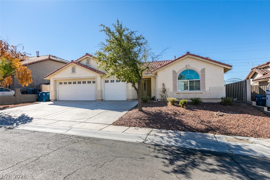 Photo of 6543 Mahogany Peak Avenue, Las Vegas, NV 89110 (MLS # 2824160)