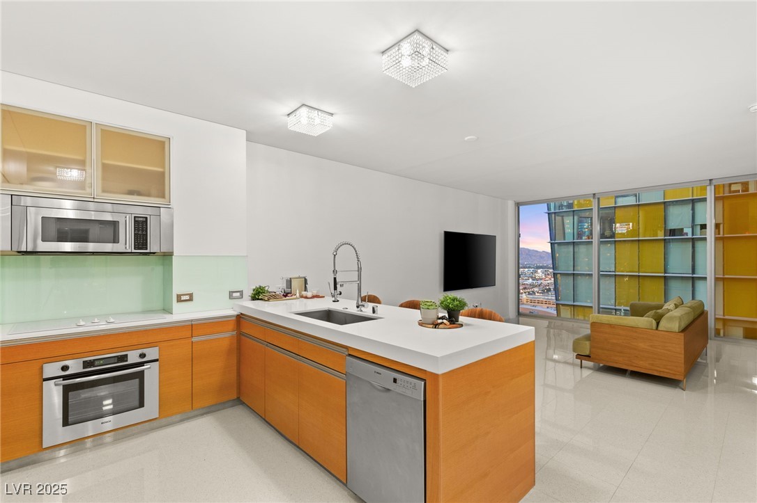 Las Vegas, Nevada 89158, United States, 1 Bedroom Bedrooms, ,1 BathroomBathrooms,Residential,Active,105217