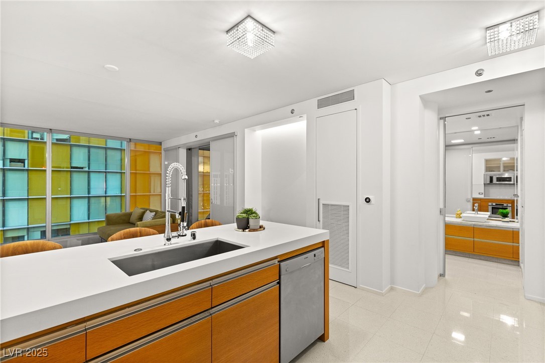 Las Vegas, Nevada 89158, United States, 1 Bedroom Bedrooms, ,1 BathroomBathrooms,Residential,Active,105217