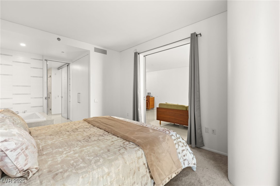 Las Vegas, Nevada 89158, United States, 1 Bedroom Bedrooms, ,1 BathroomBathrooms,Residential,Active,105217