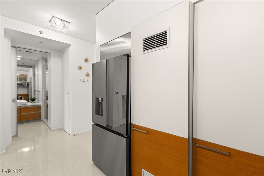 Las Vegas, Nevada 89158, United States, 1 Bedroom Bedrooms, ,1 BathroomBathrooms,Residential,Active,105217