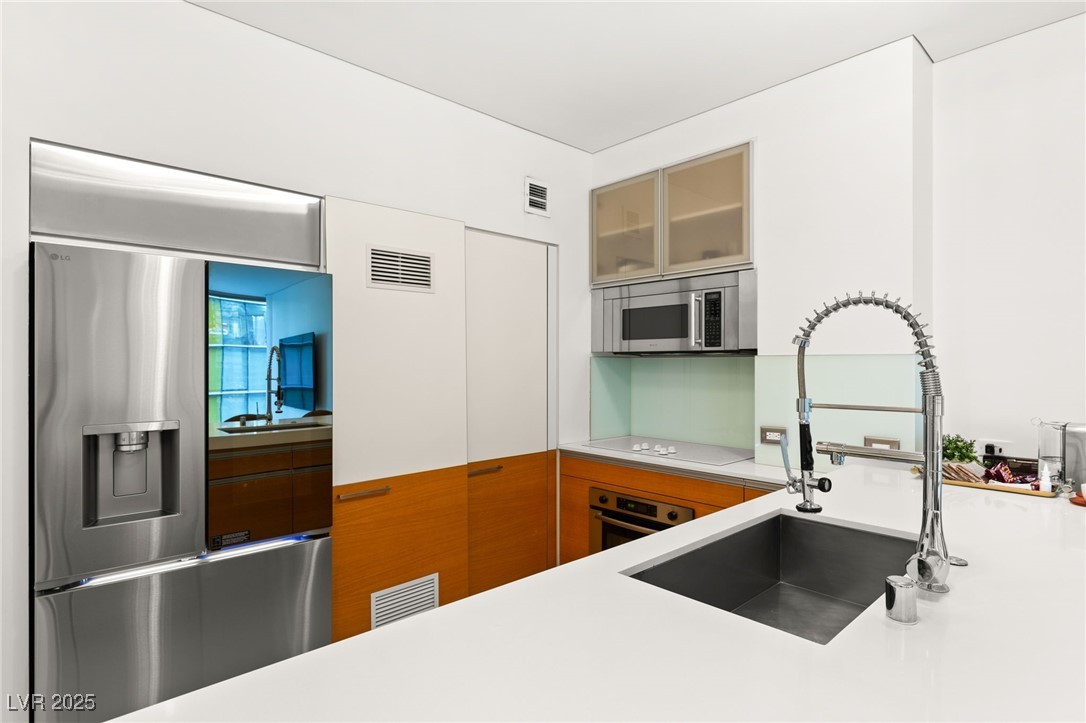 Las Vegas, Nevada 89158, United States, 1 Bedroom Bedrooms, ,1 BathroomBathrooms,Residential,Active,105217