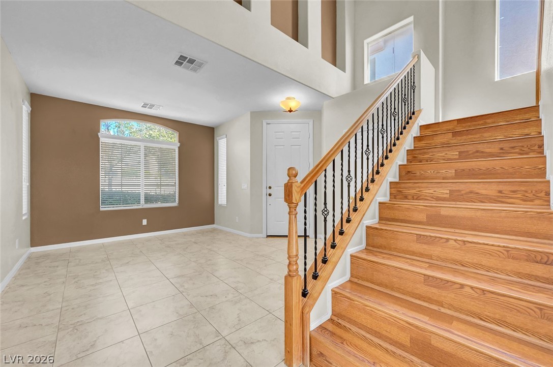 977 SPARKLING LIGHT Street