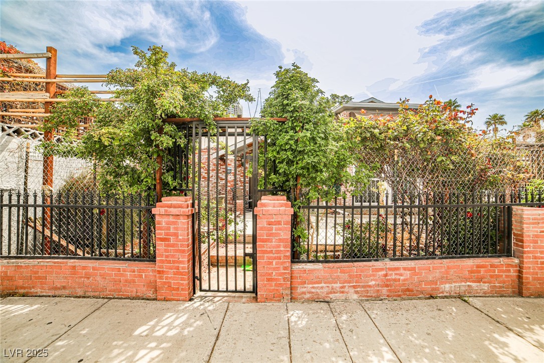 3944 Calle Mirador