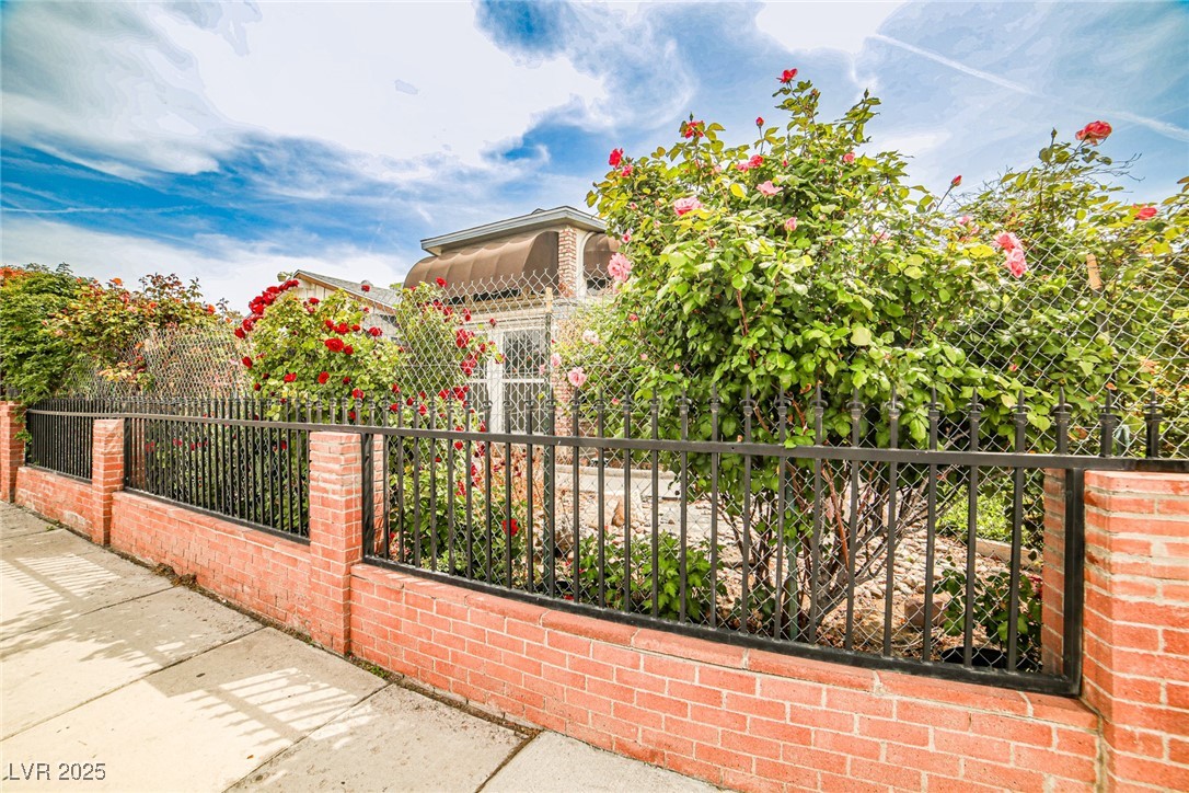 3944 Calle Mirador