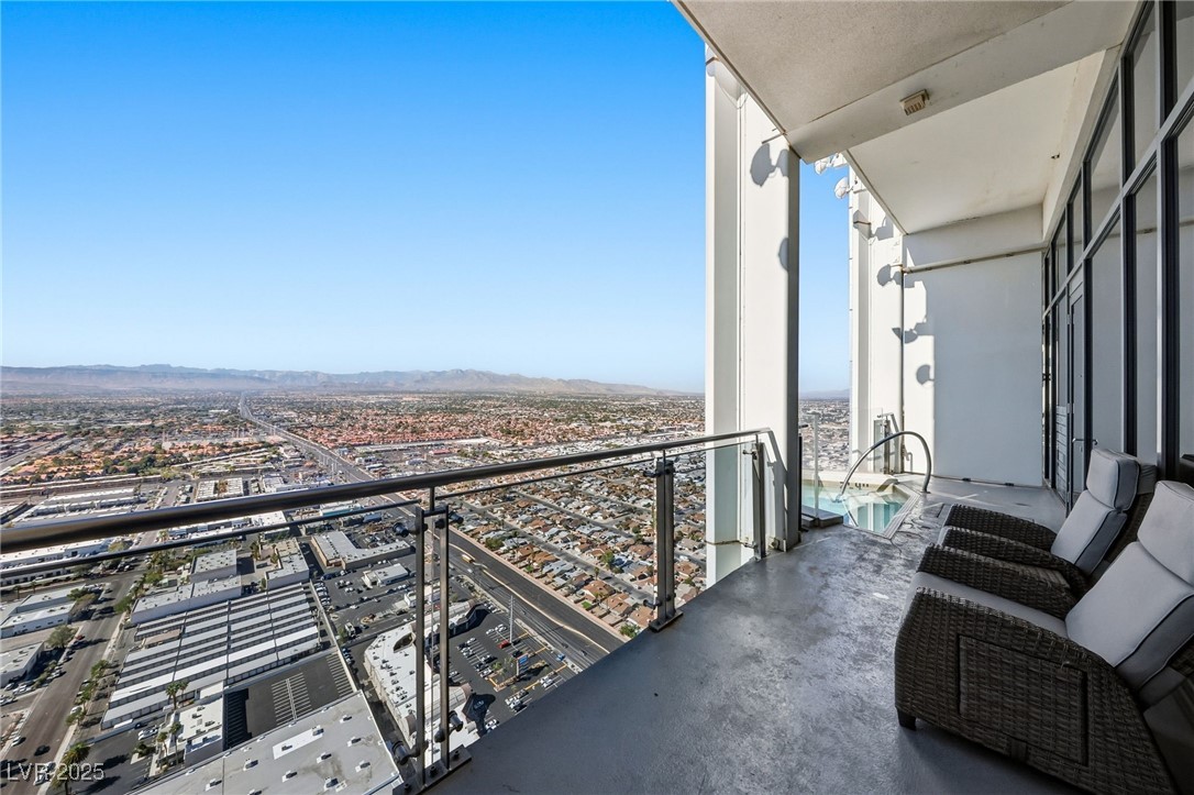 4381 W Flamingo Road 58301