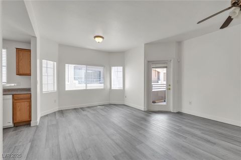 Photo of 9330 W Maule Avenue #212, Las Vegas, NV 89148 (MLS # 2730538) Photo of 9330 W Maule Avenue #212, Las Vegas, NV 89148 (MLS # 2730538)