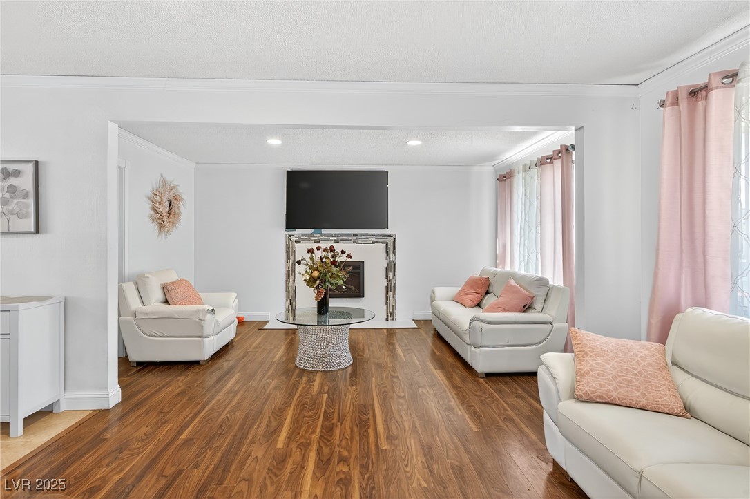 6420 Evergreen Avenue