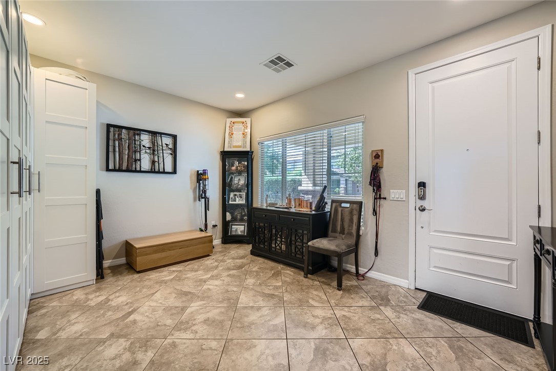 5662 Oak Bend Drive, Las Vegas, Nevada image 6