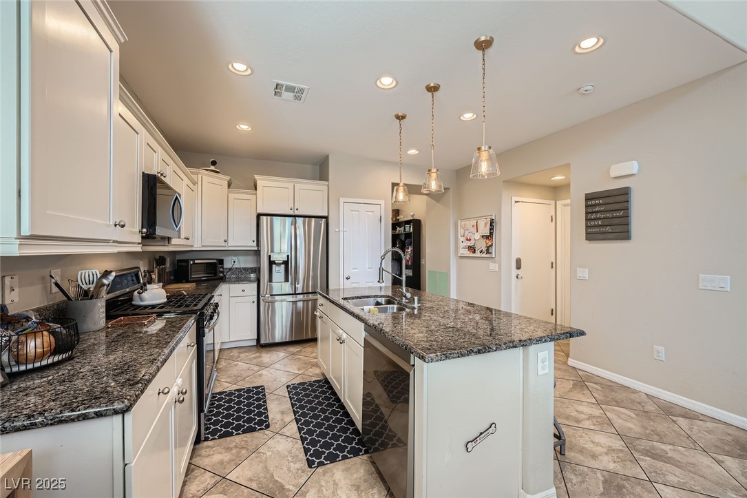 5662 Oak Bend Drive, Las Vegas, Nevada image 10