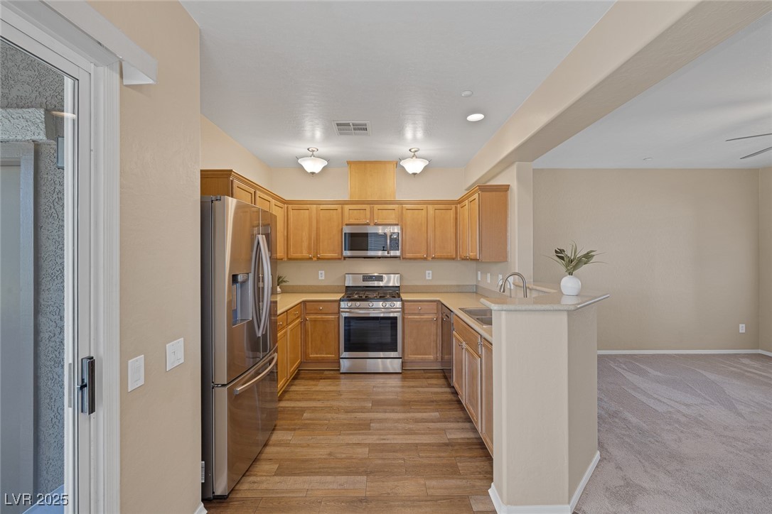 North Las Vegas, Nevada 89084, United States, 3 Bedrooms Bedrooms, ,2 BathroomsBathrooms,Residential,Active,207005