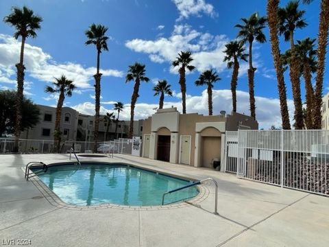 Condominium in Laughlin NV 2028 Mesquite Lane 10.jpg