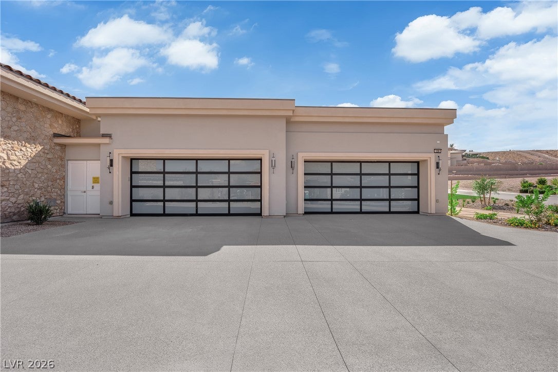20 Olympia Canyon Way