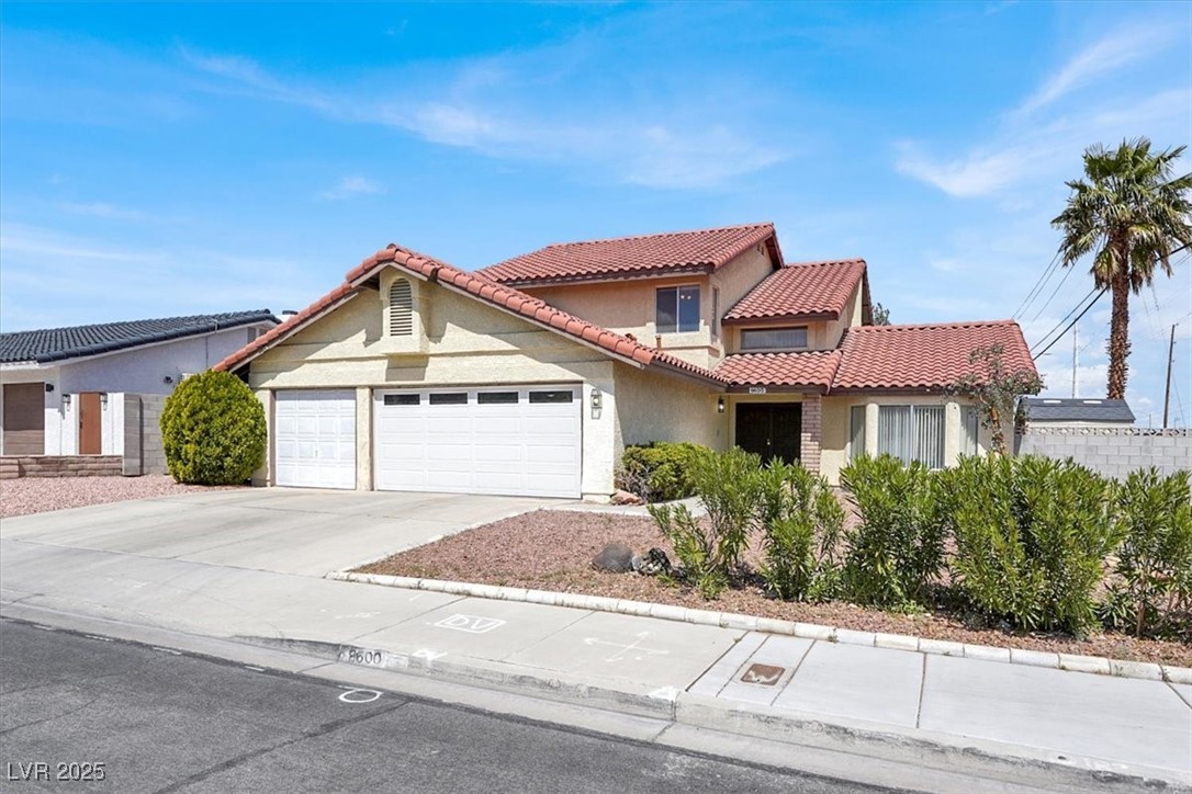 8600 Soneto Lane