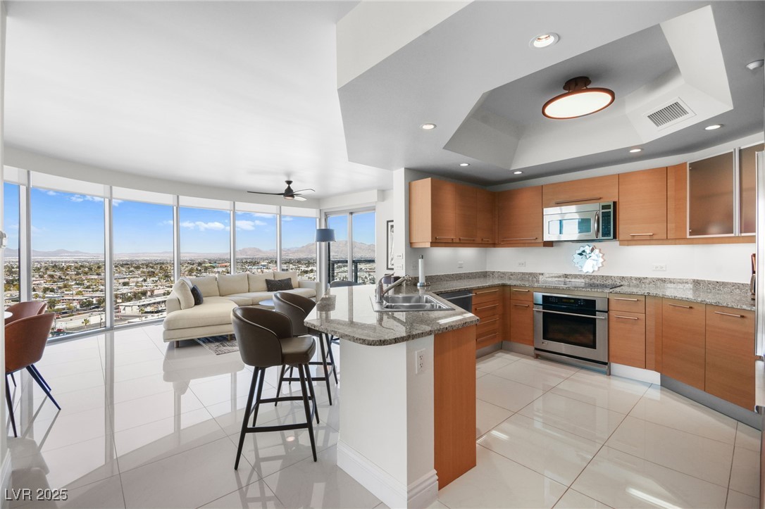 322 Karen Avenue 1507