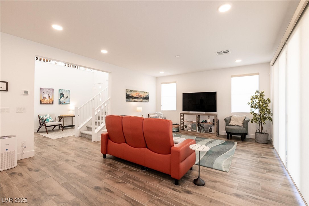 6861 Desert Finch Street, North Las Vegas, Nevada image 7