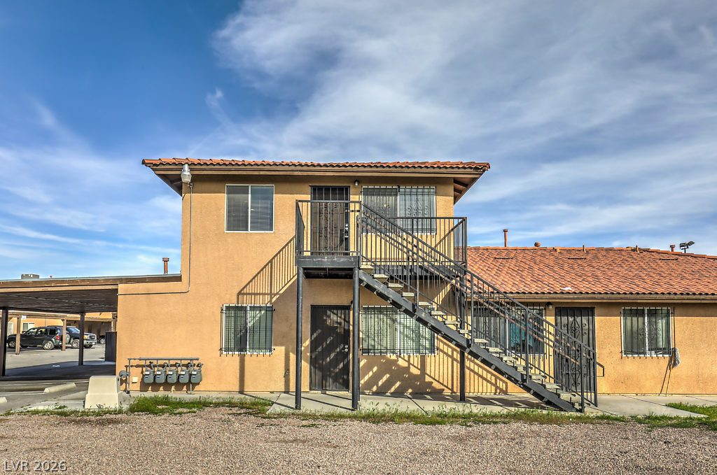 3127 N Walnut Road A