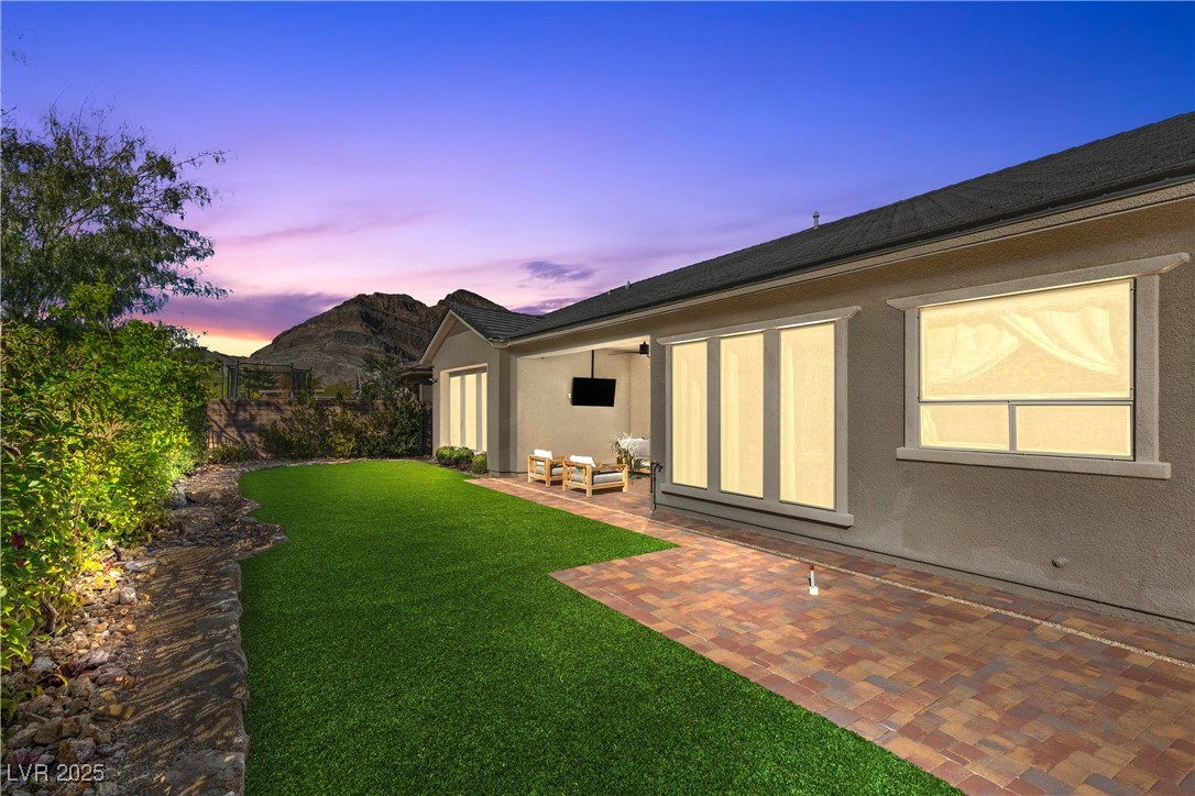 2931 Raywood Ash Drive