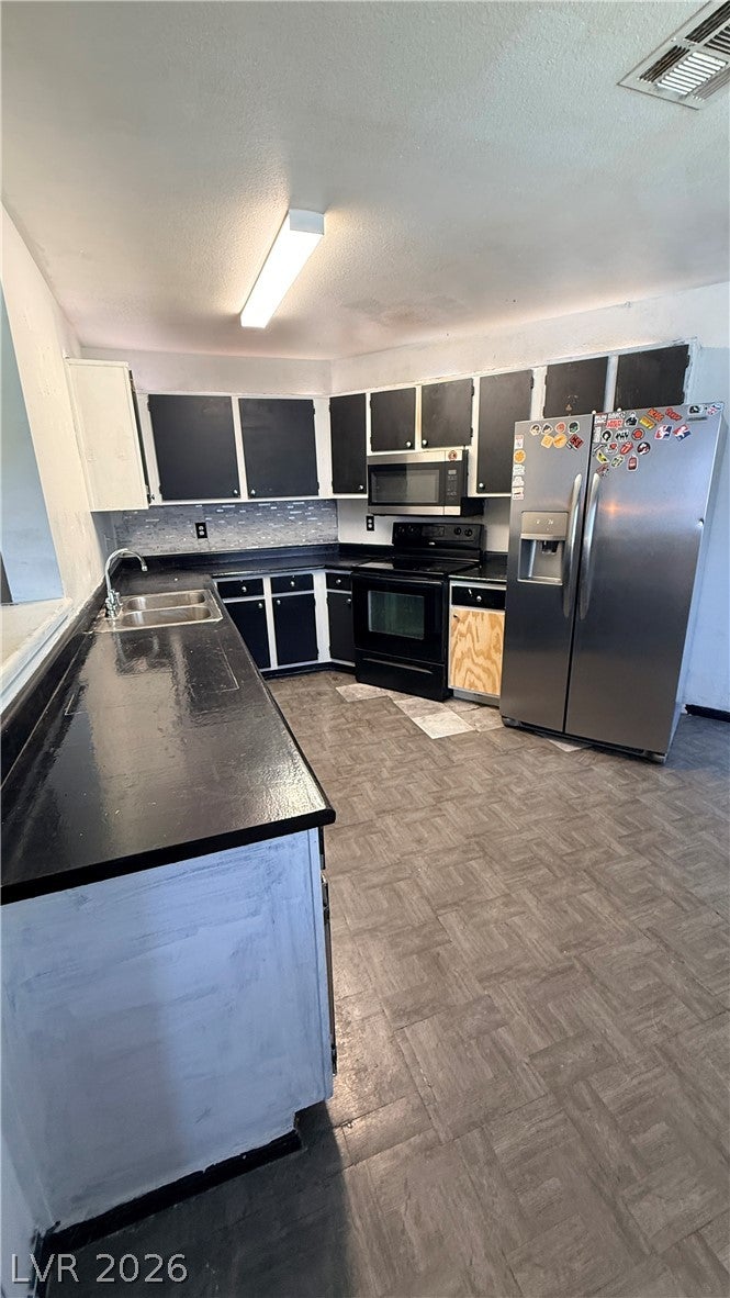 5161 PIONEER Avenue 202