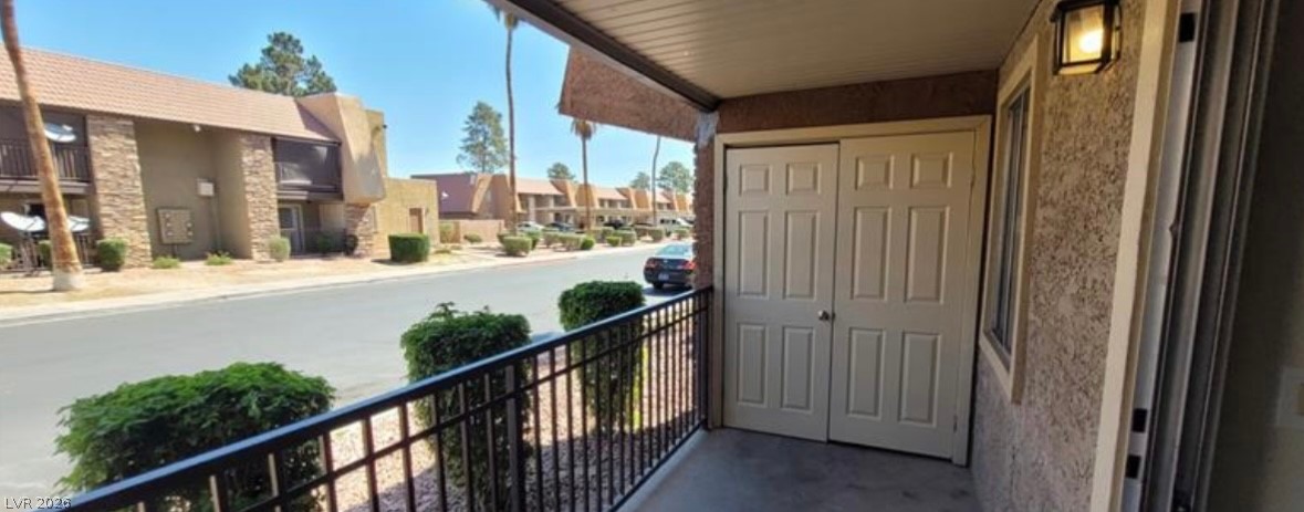 5295 Indian River Drive 305