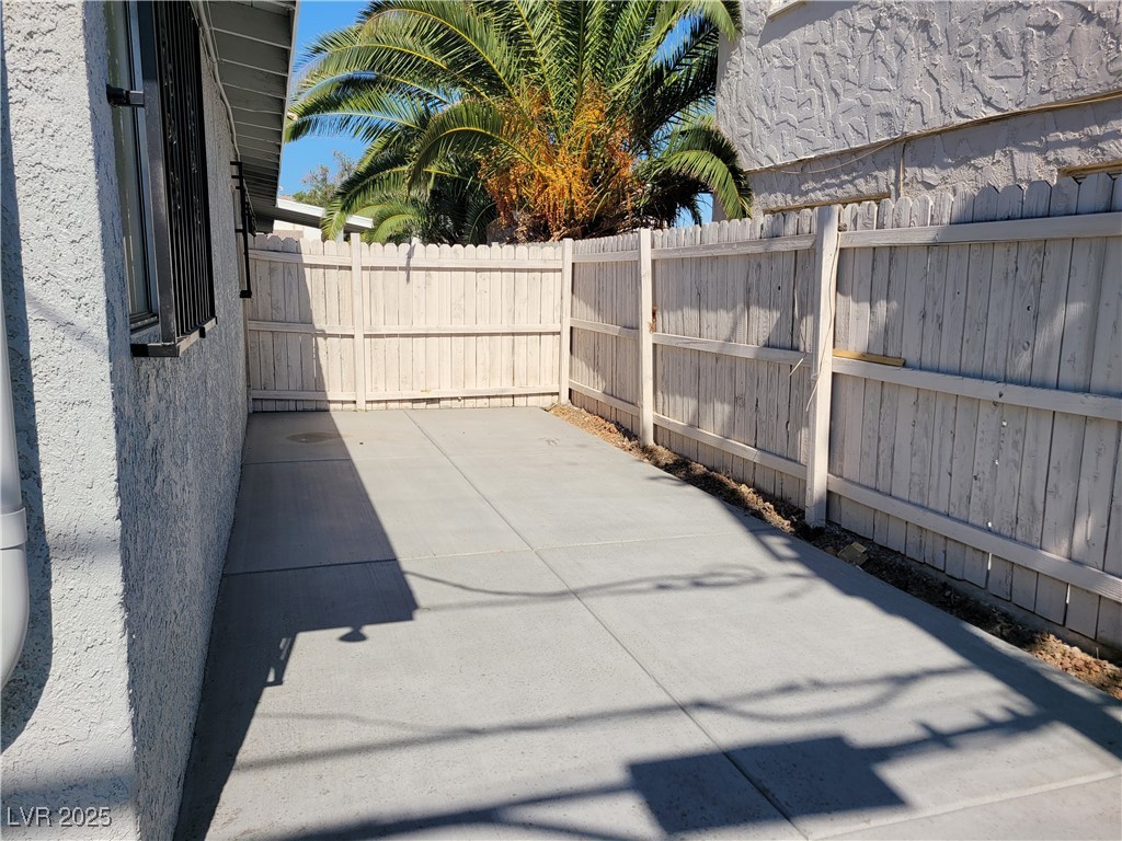 1828 Lewis Avenue
