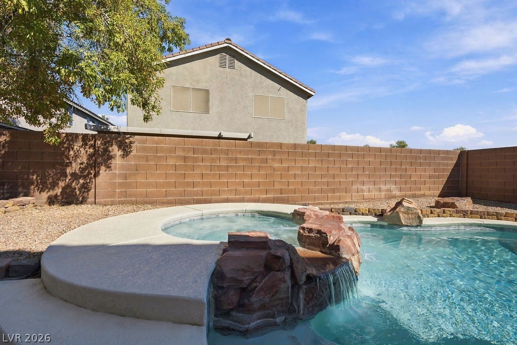 9452 Green Vineyard Avenue