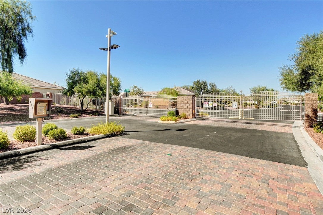 10451 Aloe Cactus Street