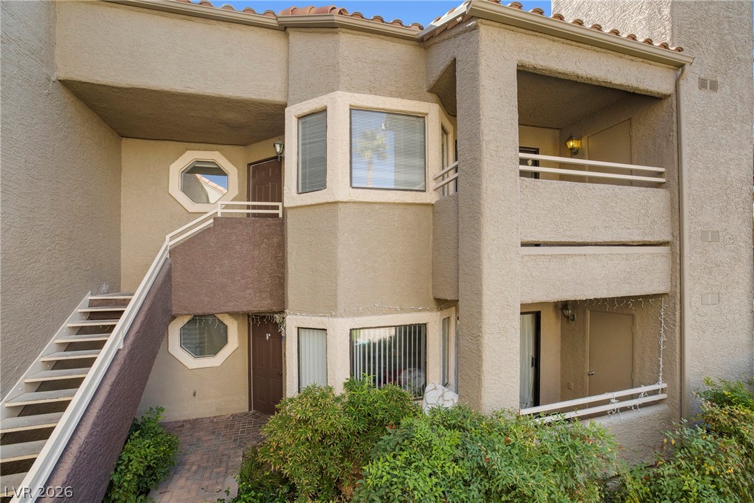 5002 S Rainbow Boulevard 206