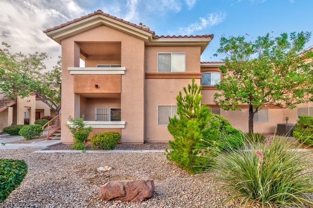 1050 E Cactus Avenue 1081