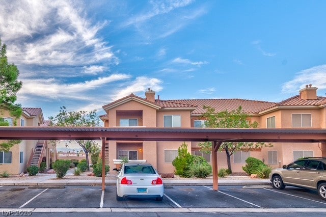 1050 E Cactus Avenue 1081